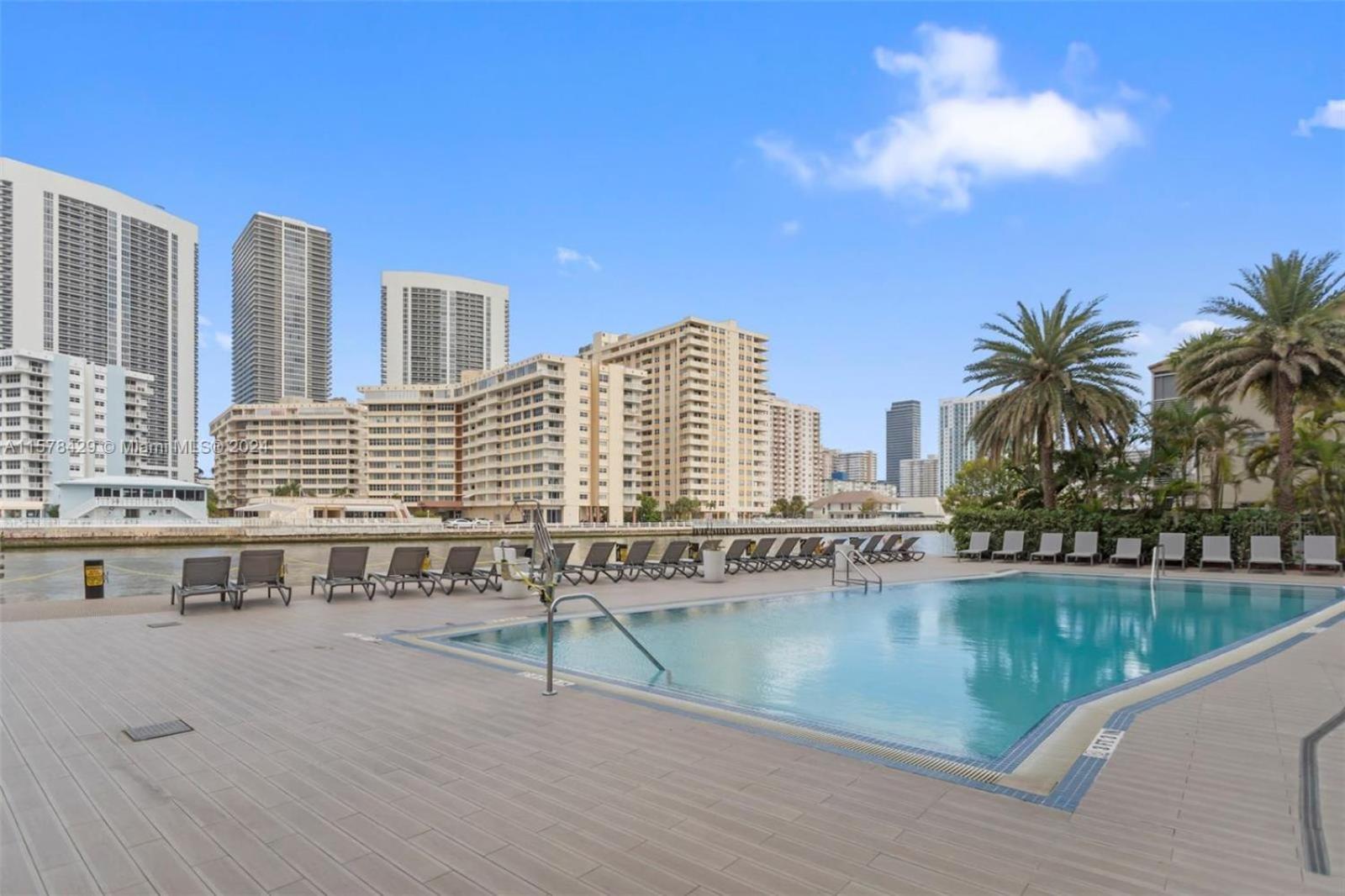 2602 E Hallandale Beach Blvd 1 Br Villa Luaran gambar
