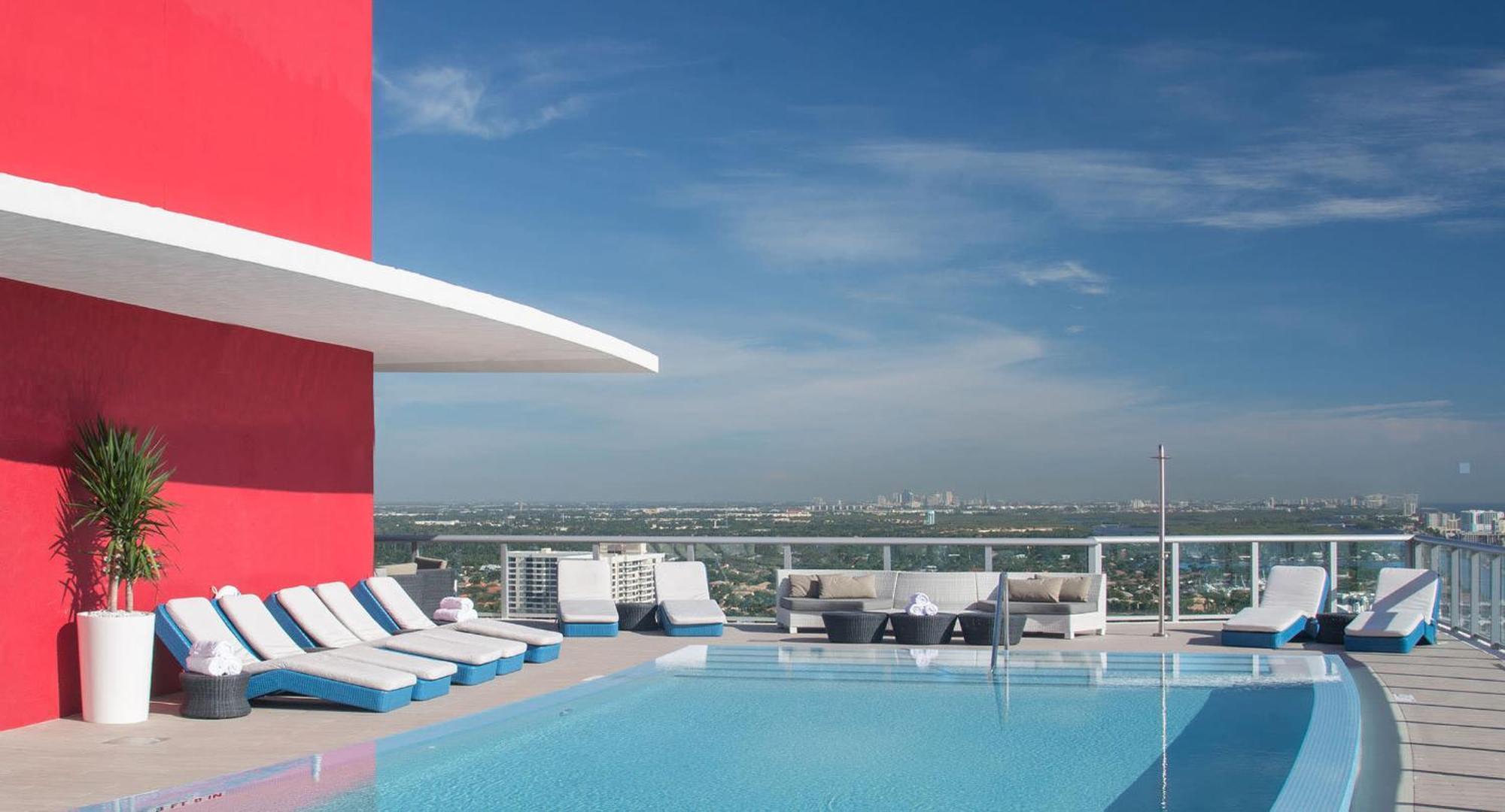 2602 E Hallandale Beach Blvd 1 Br Villa Luaran gambar