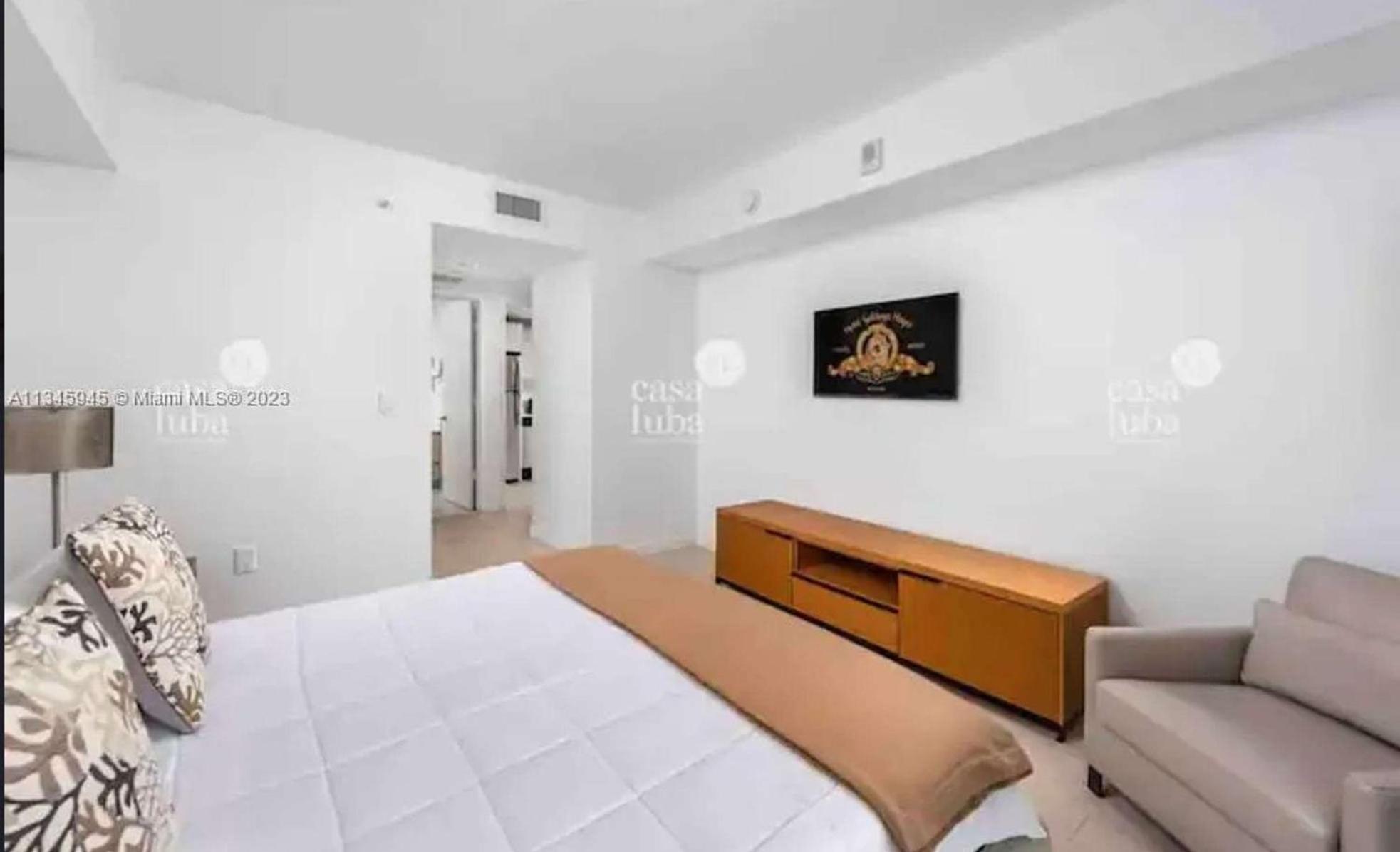 2602 E Hallandale Beach Blvd 1 Br Villa Luaran gambar
